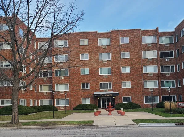 222 Madison St Unit 415, Joliet, IL 60435