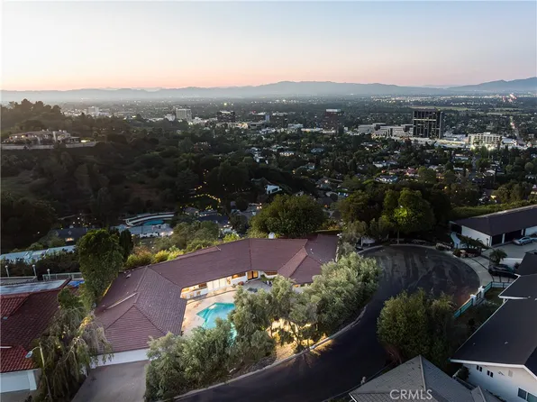 4173 Regal Oak Dr, Encino, CA 91436