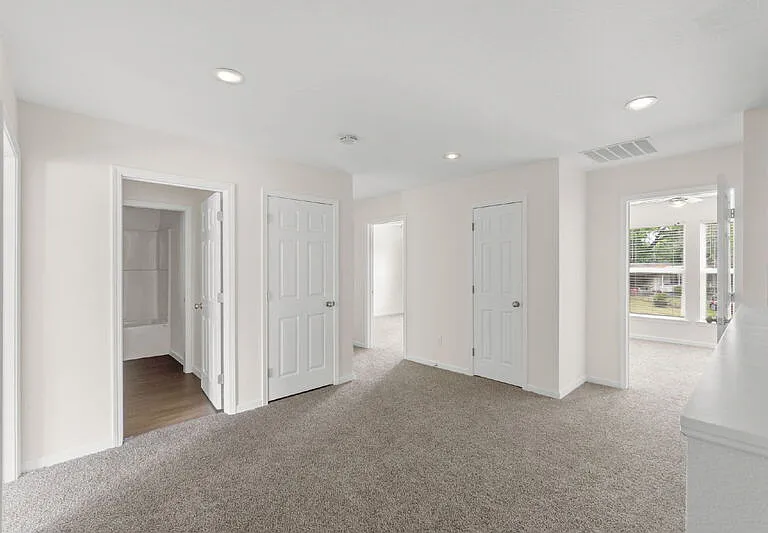 751 Amos St #B — Photo 10