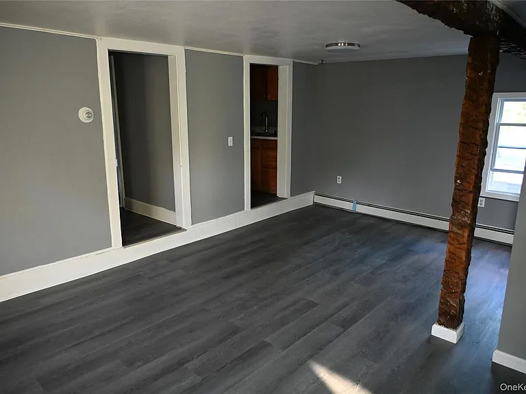 1040 Dutchess Tpke — Photo 5
