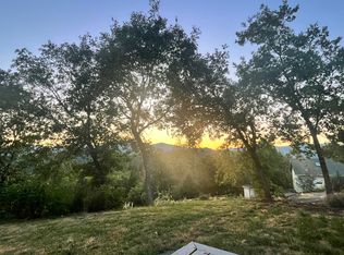 341 Pine Dell Ln, Grants Pass, OR 97526