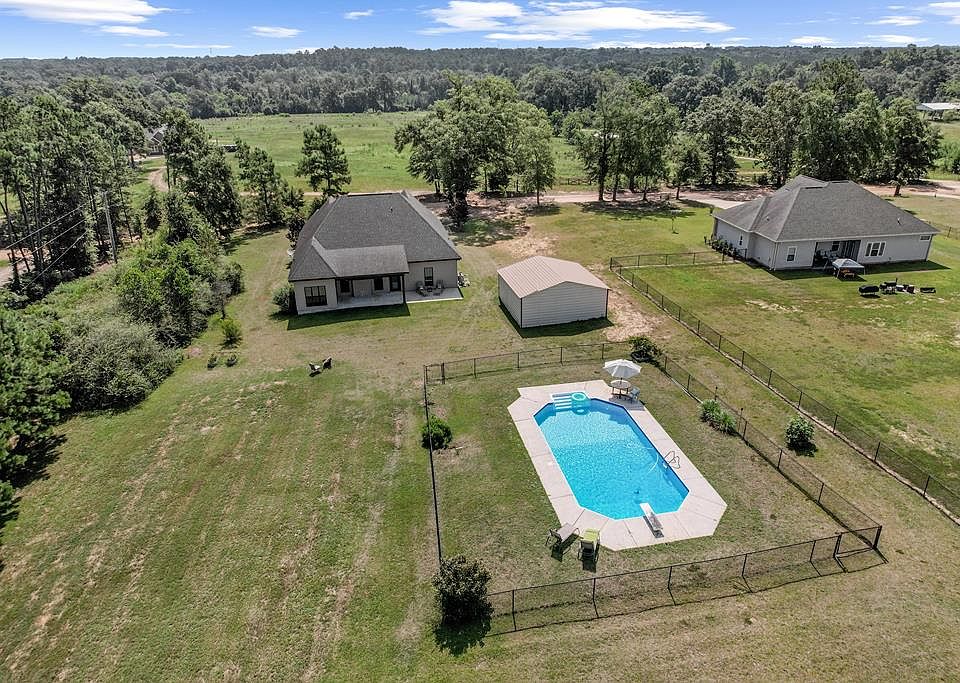 1st image of 646 Doyle Rd