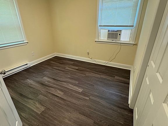 5th image of 408 S West St