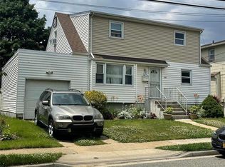 254 Westend Ave, Freeport, NY 11520