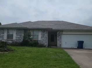 3062 W Webster St, Springfield, MO 65802