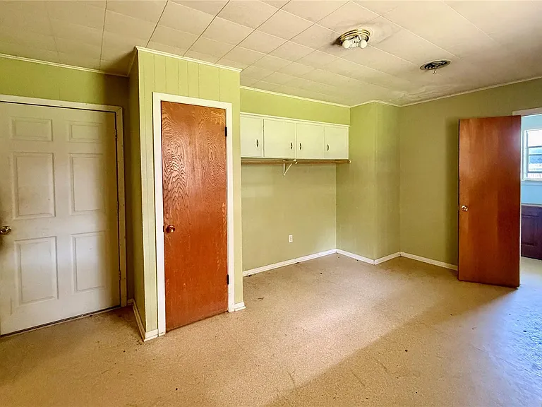 1410 S Circle St — Photo 6