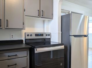 3 Crosby St Place, Augusta, ME 04330