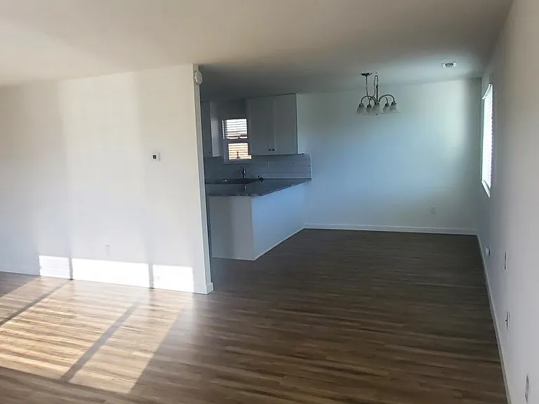5927 N Wiscomb St #5927 — Photo 11