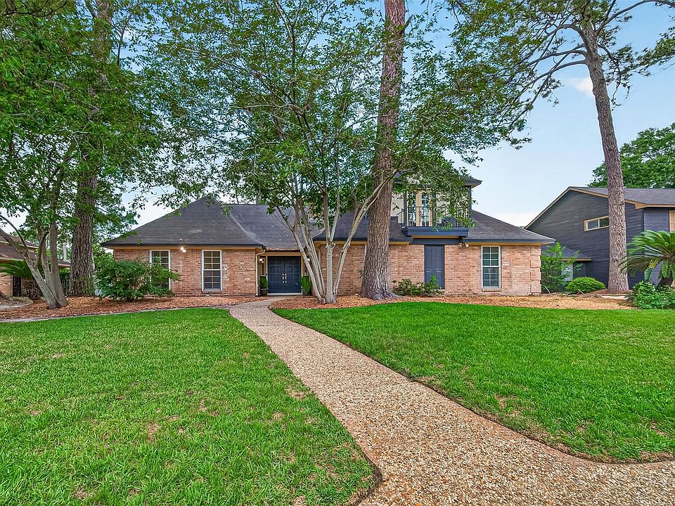 1st image of 5210 Lodge Creek Dr