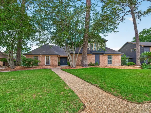5210 Lodge Creek Dr, Houston, TX 77066