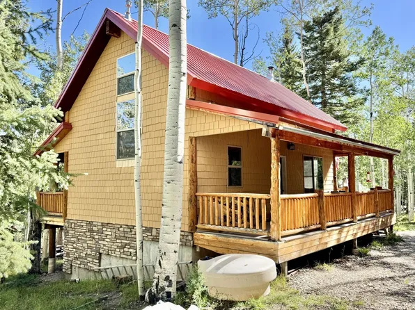 18 S Beaver Rd, Panguitch, UT 84759