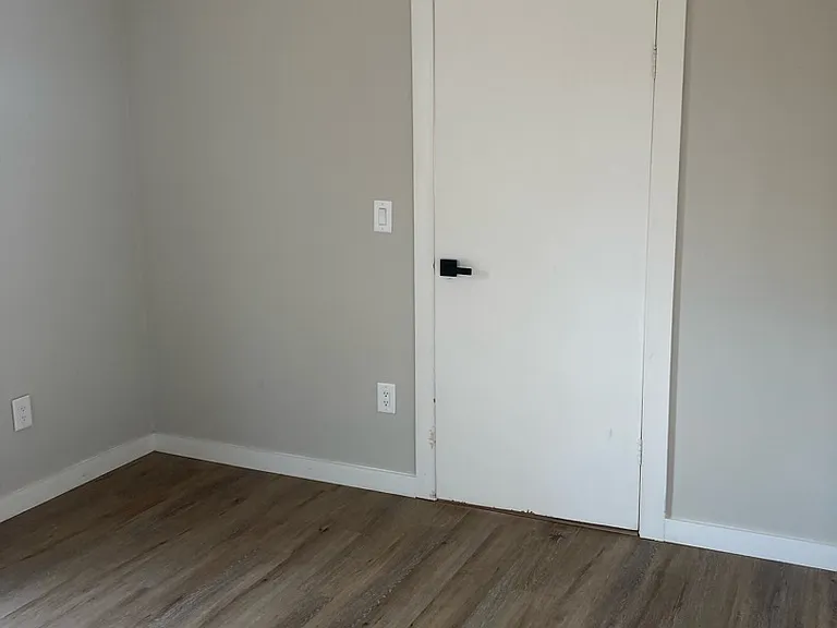 Unit Photo