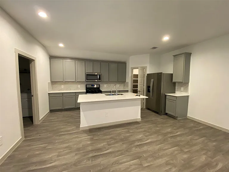 7023 Whispering Leaf St — Photo 6