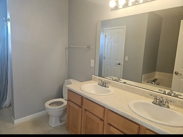 4025 Campion St — Photo 10
