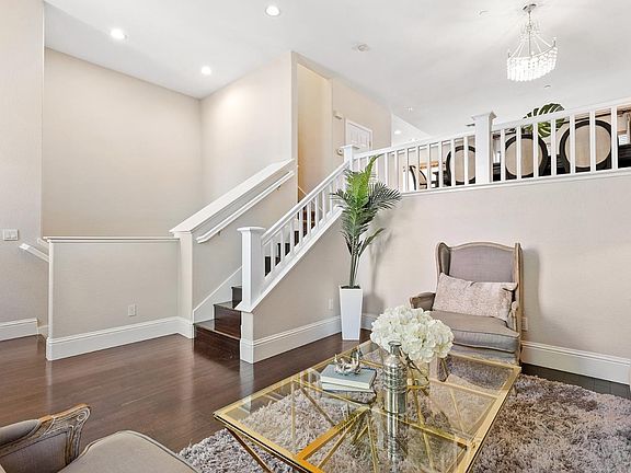 4th image of 2994 Larciano St