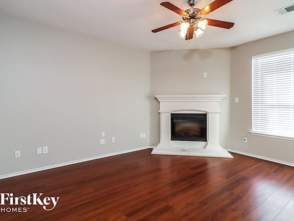 3rd image of 1129 Beaverwood Ln