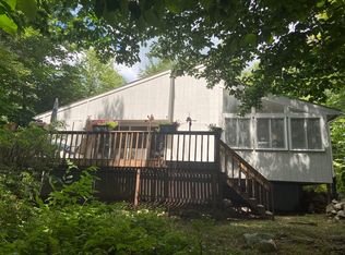 58 Porcupine Point Rd, Tolland, MA 01034