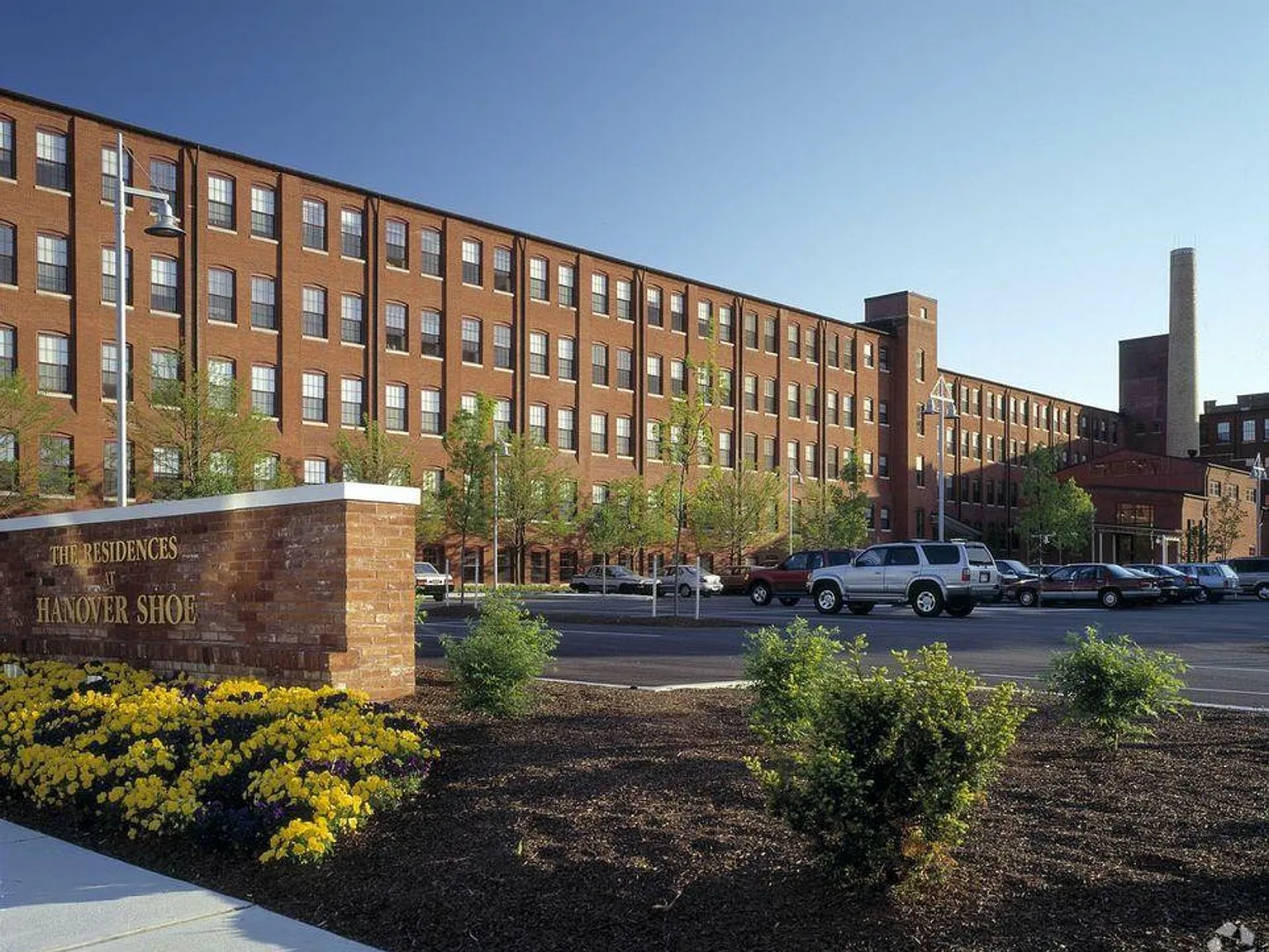 Hanover Shoe Apartments — Photo 1