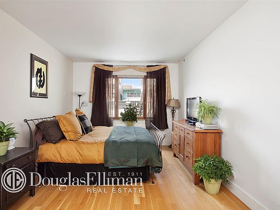 5th image of 267 W 124th St APT 3B