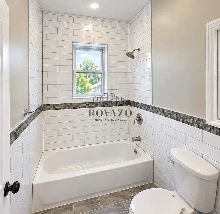2 bed, 700 sqft, $1,750 — Photo 4