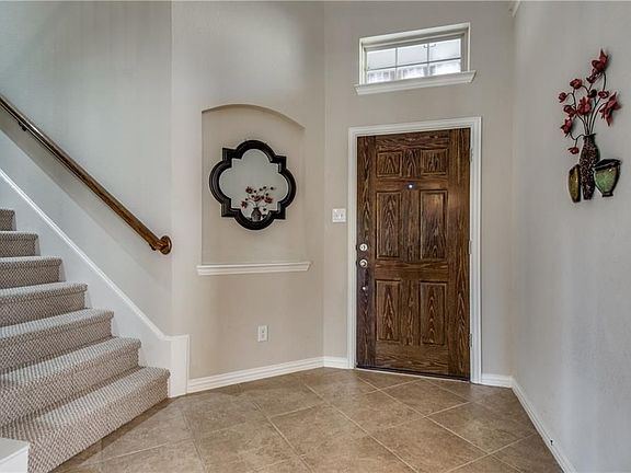 3rd image of 420 Eastland Dr