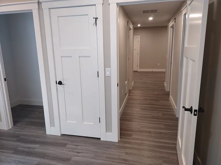 302 W Crawford Ave — Photo 50