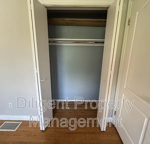 1326 Hopewell Ave #PROPERTY — Photo 16