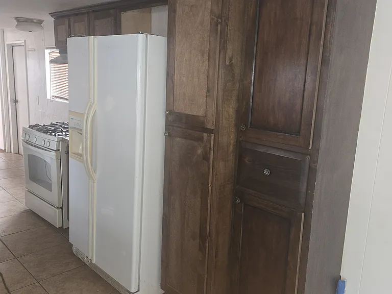 1101 W Limberlost Dr #A — Photo 2