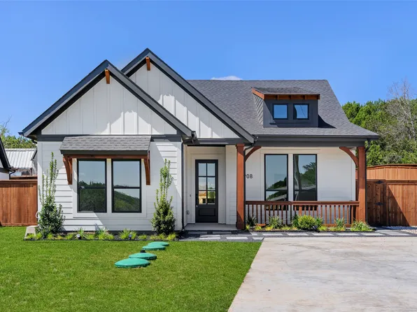 908 Tree Dr, Granbury, TX 76048