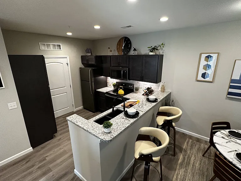 Reserve At Mid Rivers — Photo 13