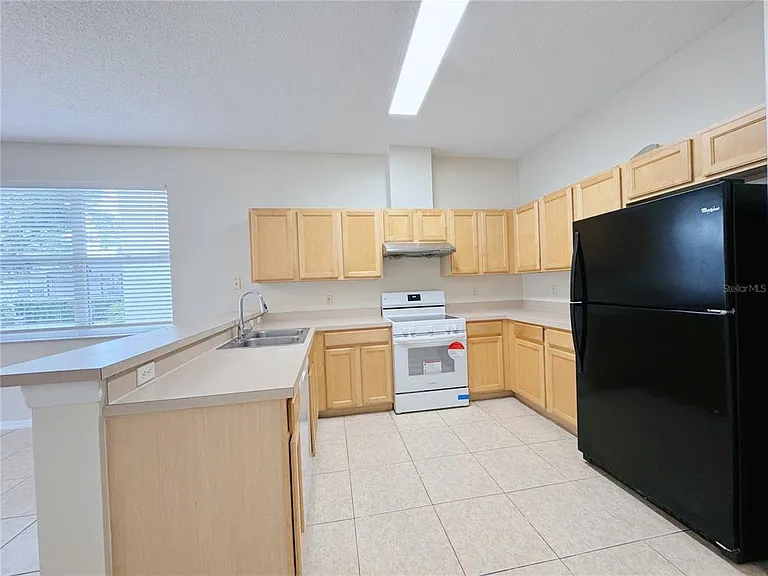 4932 Bellthorn Dr — Photo 8
