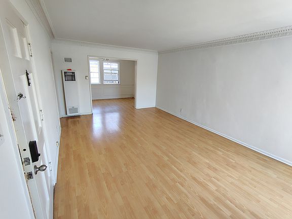 5th image of 1421 N Laurel Ave APT 4