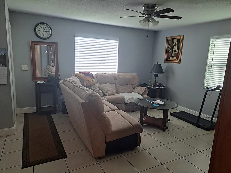 838 SW 14th St #838 — Photo 3