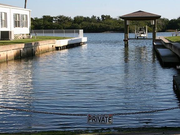 2nd image of 114 Palm Breeze Dr