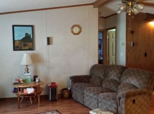 1744 2nd Rd, Neosho Falls, KS 66758