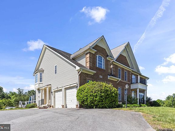 2nd image of 2501 Friendship Heights Dr