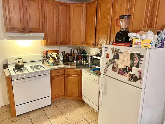 Rented by Highline Residential | media 39