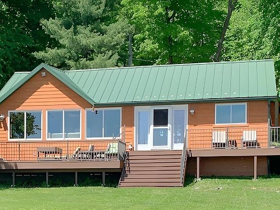 2nd image of 2426 Birch Point Rd