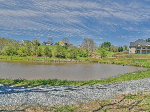 11 Horizon View Ln, Alexander, NC 28701