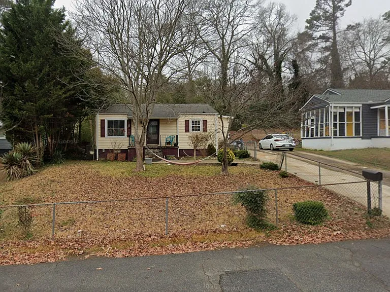 14 Pacific Ave — Photo 1