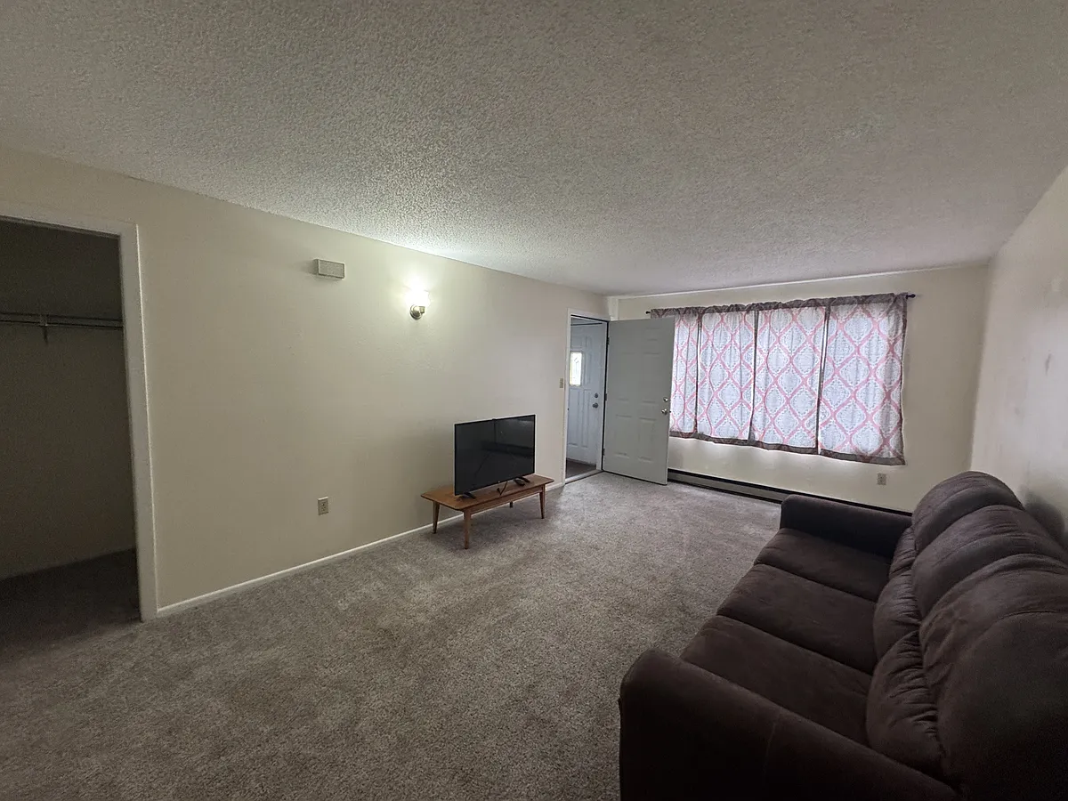 Building Photo - 917 Alder St #4
