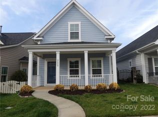 2609 Eight Iron Dr, Denver, NC 28037