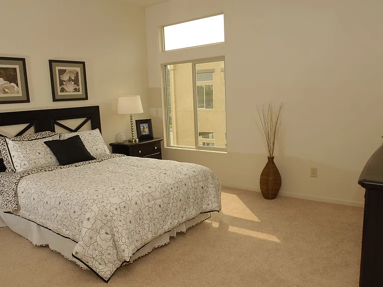 Sierra Lofts — Photo 16