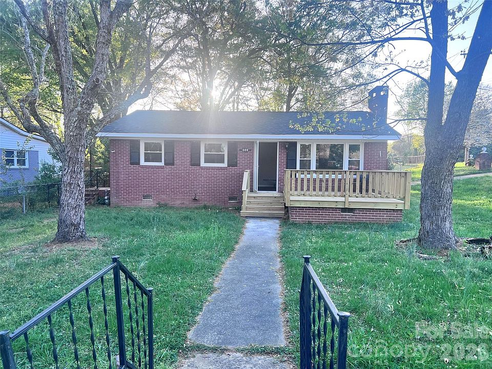 1st image of 400 Chatham Ave