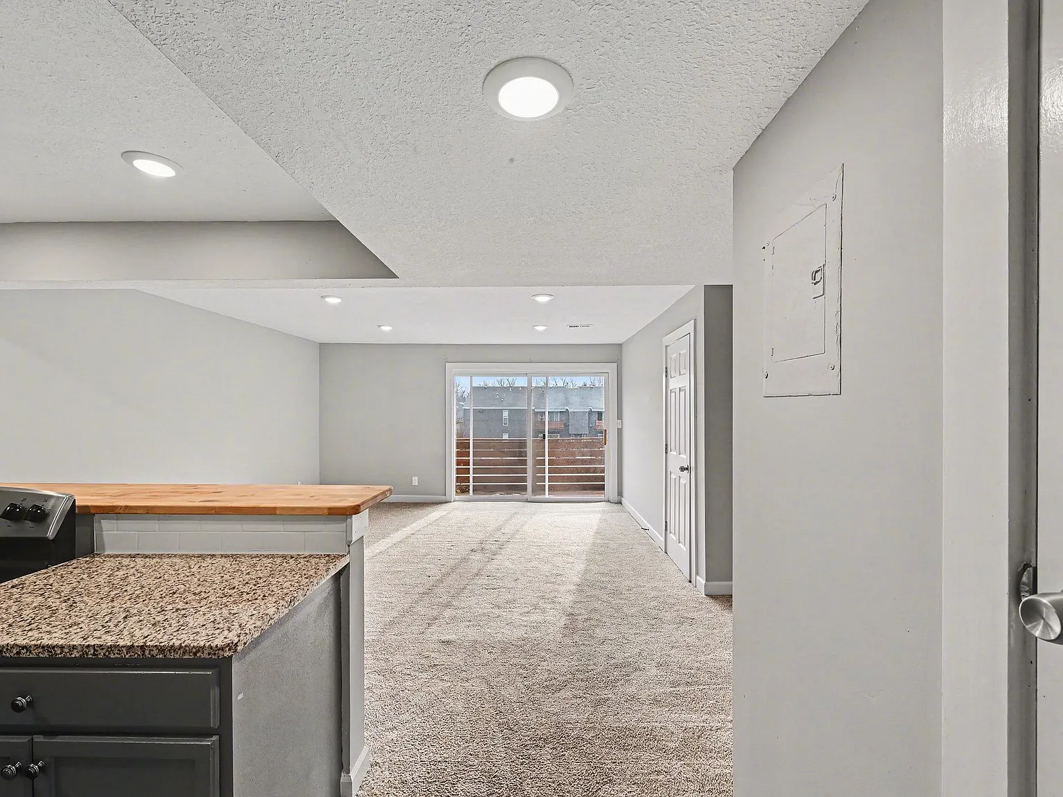 Meadowbrook Apartments — Photo 3