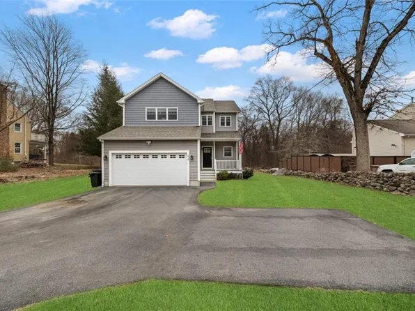 94 Cobble Hill Rd, Lincoln, RI 02865