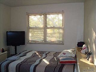 4th image of 943 Fenwood Dr APT 4