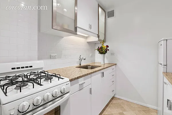 Sold by Corcoran | media 2