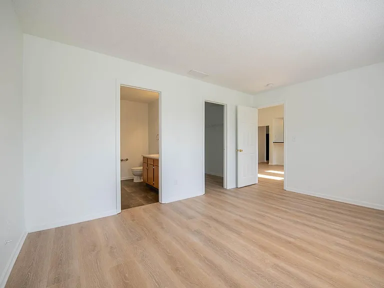 9661 Trail Dr — Photo 16