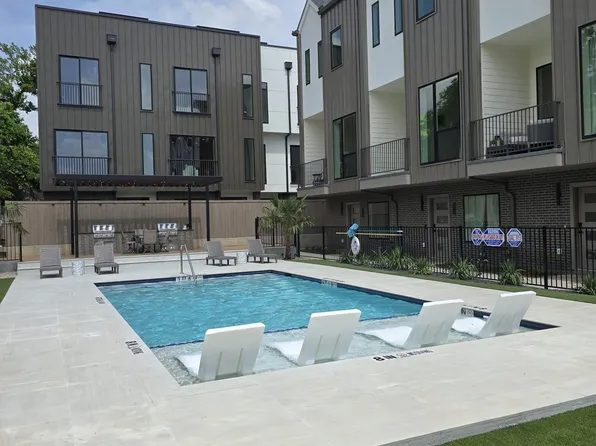1902 N Carroll Ave, Dallas, TX